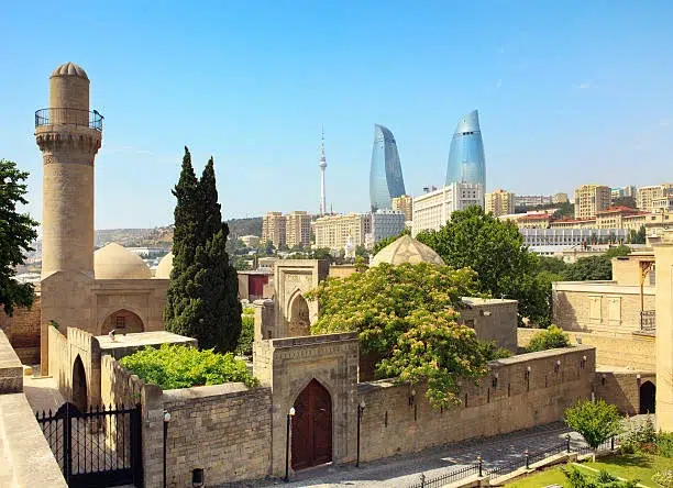 برنامج سياحي لأذربيجان 11 ليلة 12 يوم باكو وقوبا وغابالا وشيكي